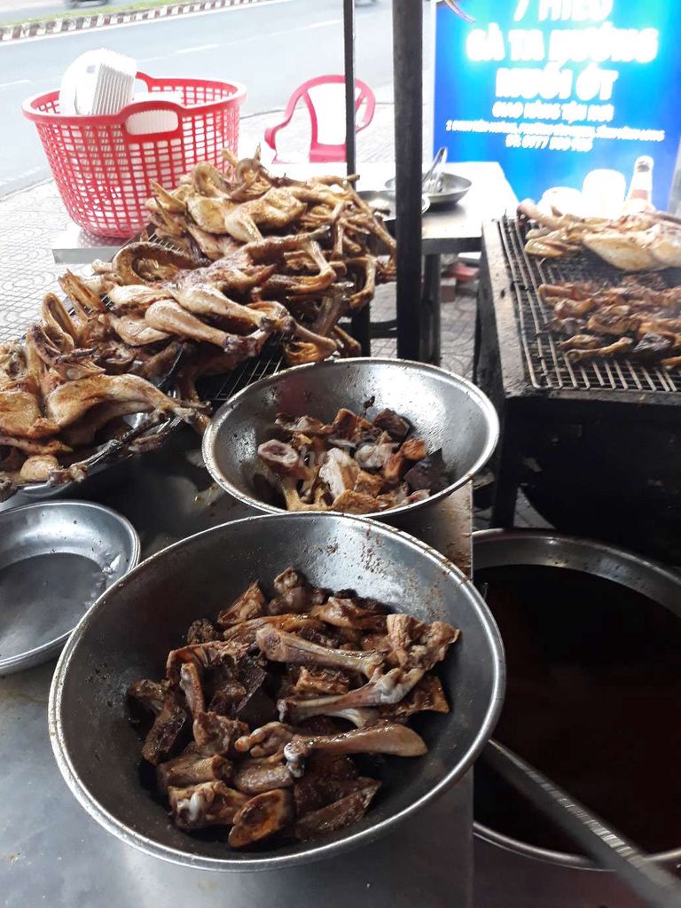Gà nướng muối ớt gà ta cay mặn. Mua bán Đồ ăn, thực phẩm và các loại khác tại Thành phố Vĩnh Long Vĩnh Long được đăng bởi hiệp phát hình 1
