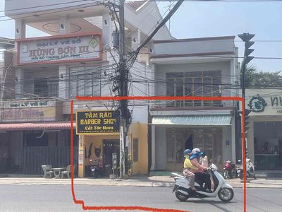Mặt bằng kinh doanh 450 m2 tại ngã 4 Ao Hồ. Cho thuê đất tại Huyện Hòa Thành Tây Ninh được đăng bởi Nguyễn Nghĩa