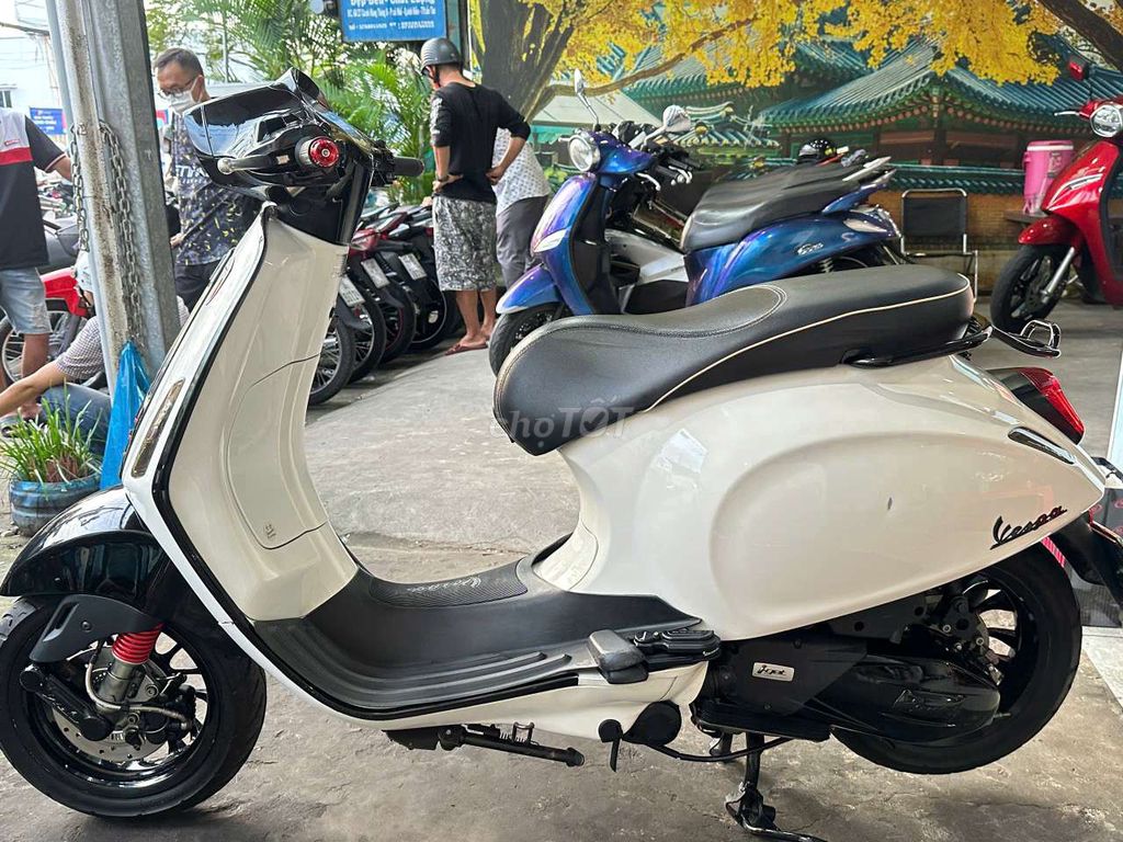 Vespa 2019 abs ( e có bán góp ). Mua bán Xe máy tại Quận Ninh Kiều Cần Thơ được đăng bởi MINH THIỆN bán xe trả góp hình 2