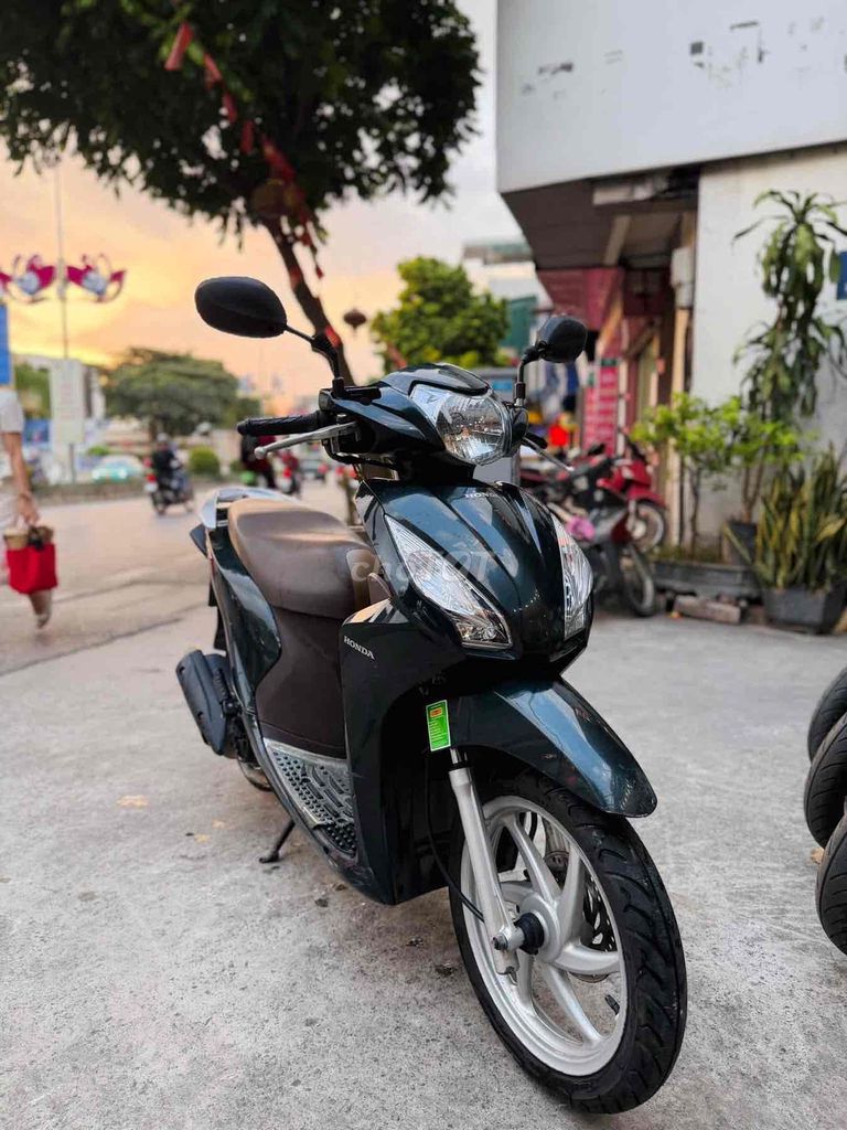 Зеленая команда Honda Vision 2020