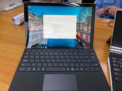 Microsoft Surface Pro 5 i5-7300U 8GB/256GB SSD Bạc
