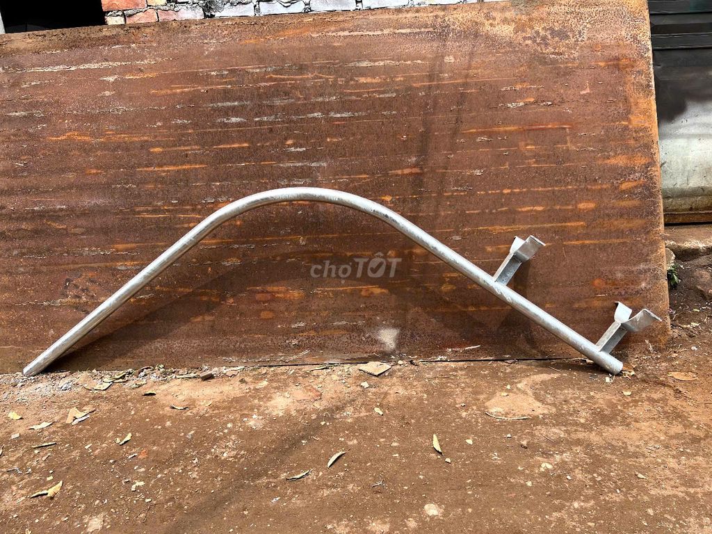 Cần đèn cao áp Phan Nguyễn sản xuất V/c toàn quốc. Mua bán Đèn tại Quận Long Biên Hà Nội được đăng bởi Phan Nguyễn Chiếu Sáng hình 1