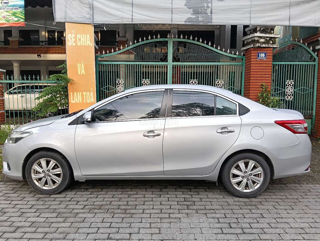 Toyota Vios E 1.5 số sàn sx 2014. Mua bán Ô tô tại Thành phố Thủ Dầu Một Bình Dương được đăng bởi Phan Hoàng Ân hình 8
