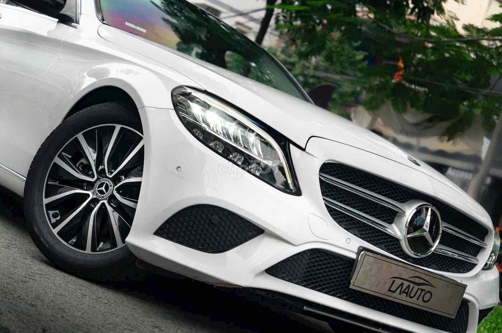 LONG ANH AUTO về Mercedes C200FL model 2019. Mua bán Ô tô tại Quận 7 Tp Hồ Chí Minh được đăng bởi LongAnh AuTo  hình 5