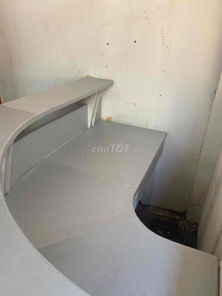 QUẦY LỄ TÂN BẰNG GỖ. Mua bán Đồ dùng văn phòng tại Quận Hải Châu Đà Nẵng được đăng bởi Khang hình 1