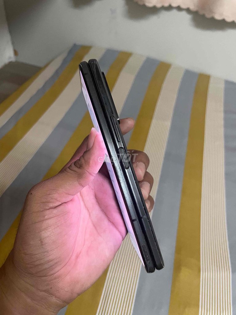 Samsung Galaxy Z Fold2 5G Đen Hư màn hình. Mua bán Điện thoại tại Quận 12 Tp Hồ Chí Minh được đăng bởi thuan hình 1