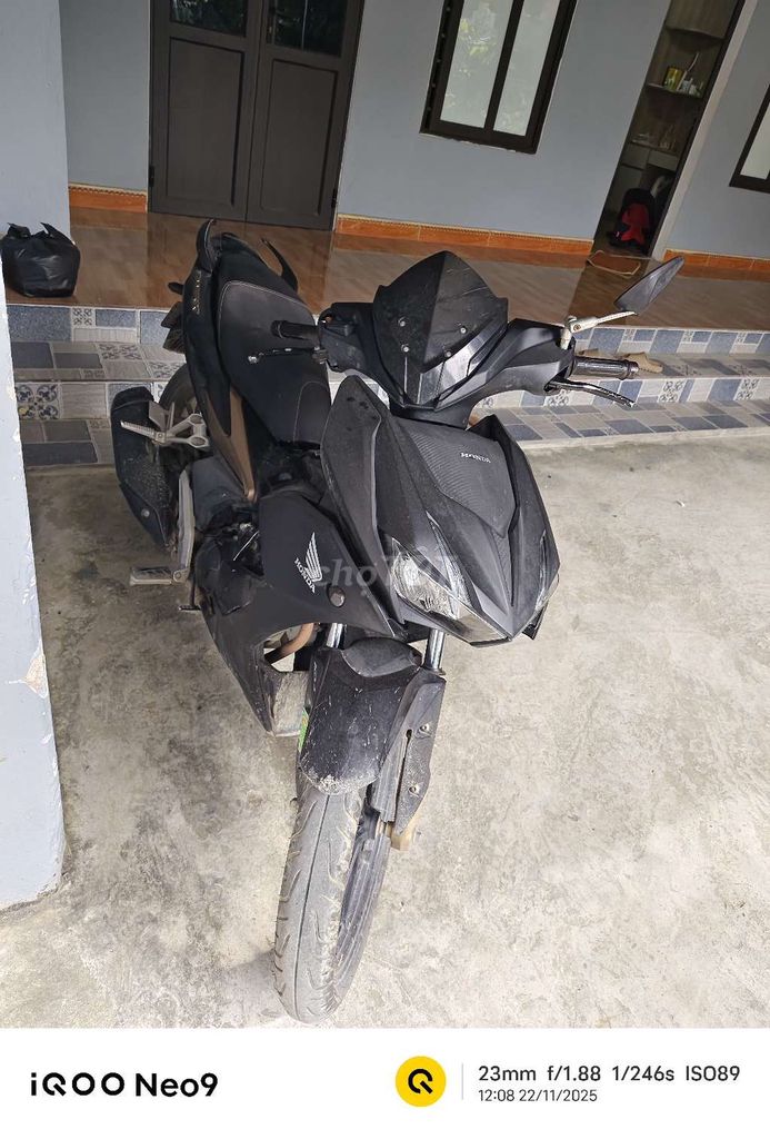 Honda Winner X V2 Đen. Mua bán Xe máy tại Huyện Nông Cống Thanh Hóa được đăng bởi Thành Đạt  hình 2