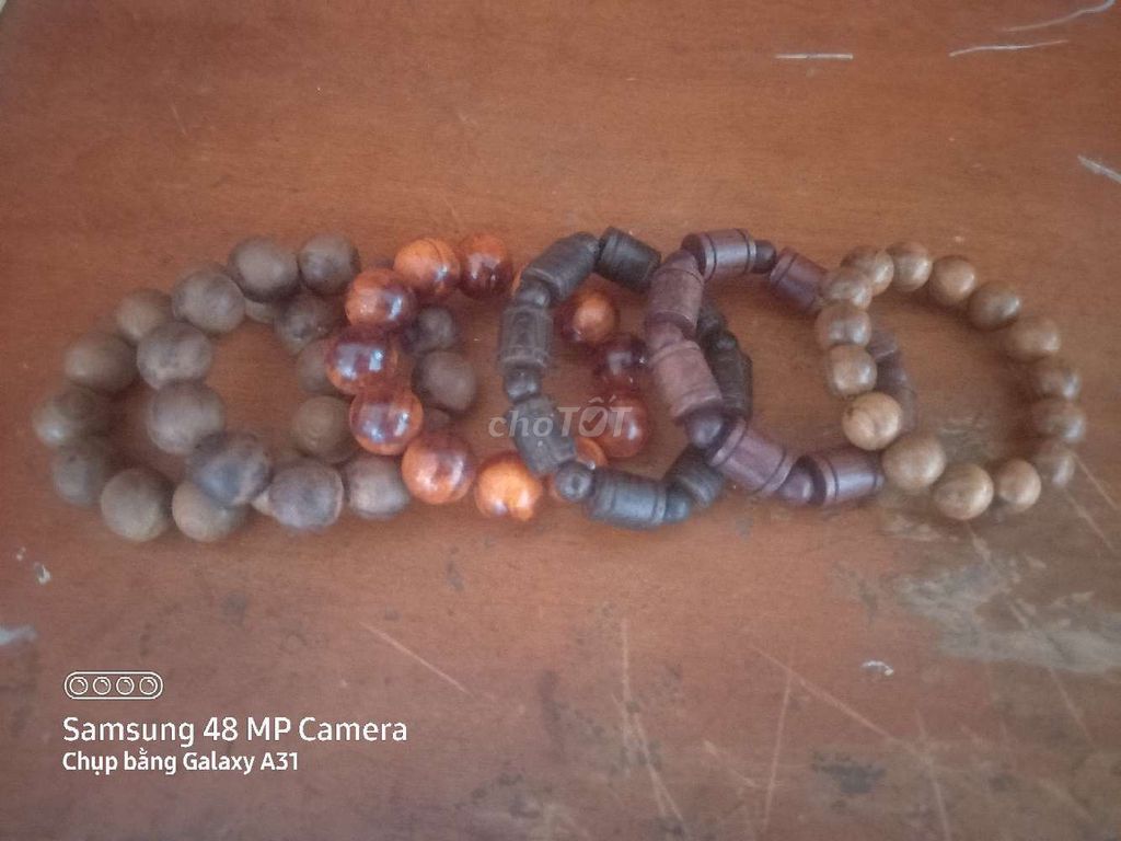 Vòng tay Gỗ tự nhiên Nhiều màu. Mua bán Phụ kiện thời trang khác tại Thành Phố Đồng Hới Quảng Bình được đăng bởi facebook567 hình 1