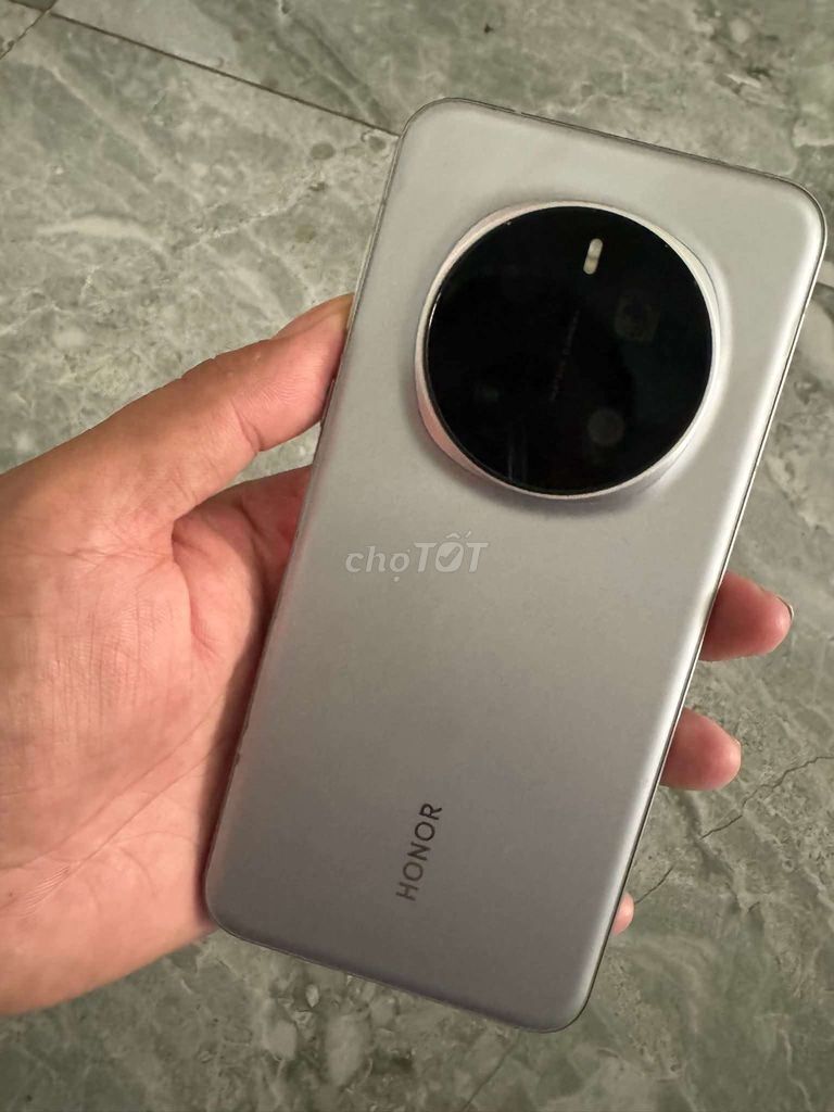 Honor Magic 7 Pro 16GB/512GB Bạc. Mua bán Điện thoại tại Thành phố Sa Đéc Đồng Tháp được đăng bởi người ấy hình 1