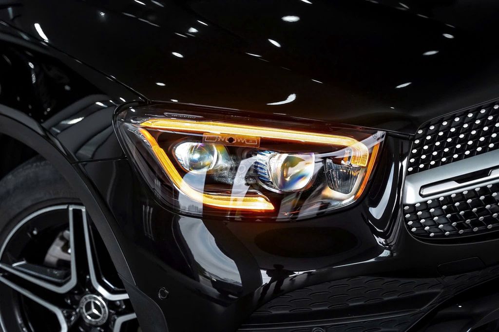 Mercedes GLC300 4Matic bản update V1 2022. Mua bán Ô tô tại Quận 7 Tp Hồ Chí Minh được đăng bởi Hoàn Lee Xe Lướt hình 8
