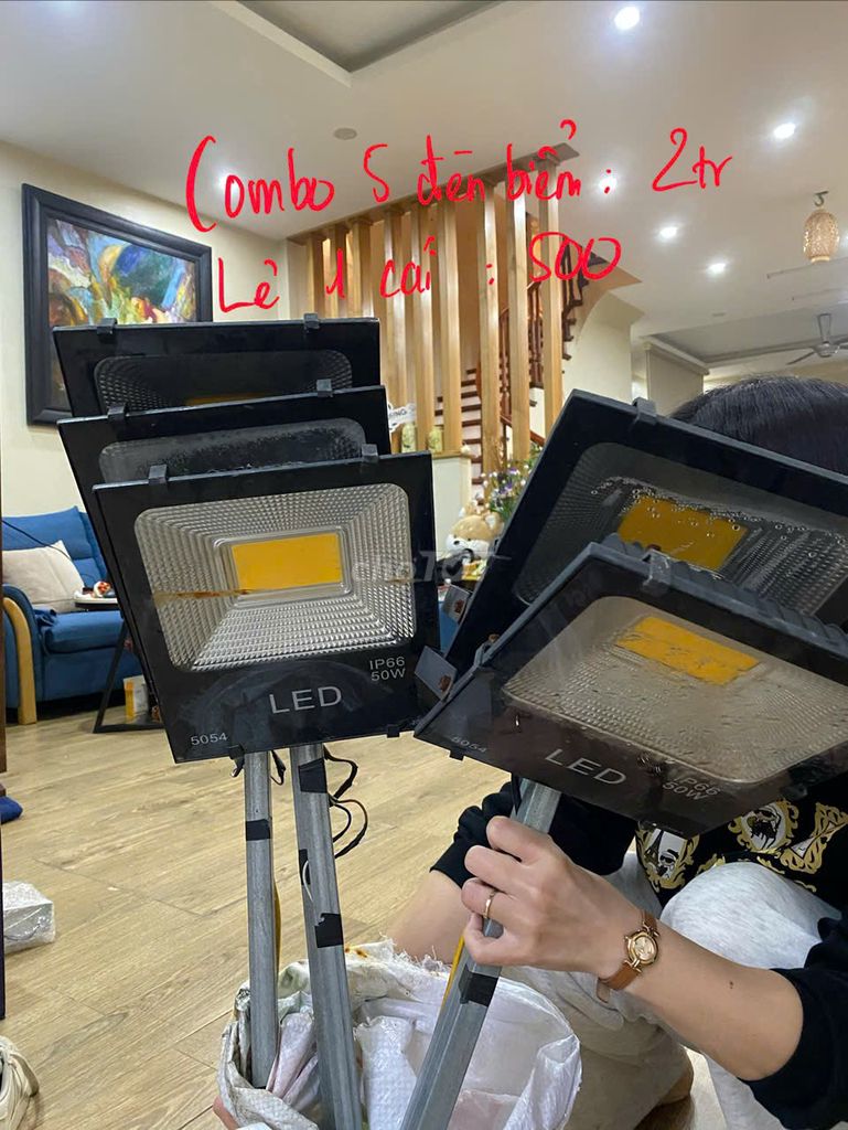 Đèn LED Đen đã dùng 6 tháng. Mua bán Đèn tại Quận Tây Hồ Hà Nội được đăng bởi Nguyen Bich Diep hình 1