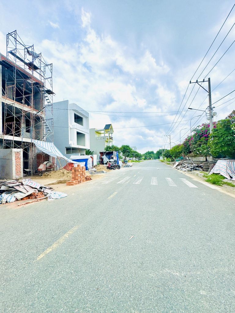 ✅Lỗ 500Tr Bán 80m2 Đường 20m View Sông Đảo Kim Cương Quận 9🔥Giá 4.2 Tỷ