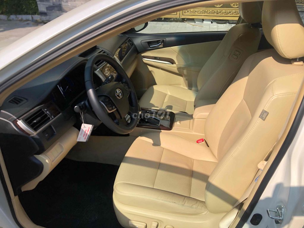 Toyota Camry 2018 2.0 E 70000 km. Mua bán Ô tô tại Quận Cầu Giấy Hà Nội được đăng bởi Tien Thanh hình 14