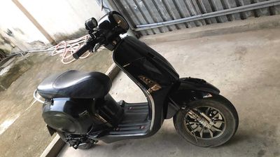 Xe máy điện Vespa màu Đen. Mua bán Xe điện tại Thành phố Thuận An Bình Dương được đăng bởi DO VAN VO hình 1