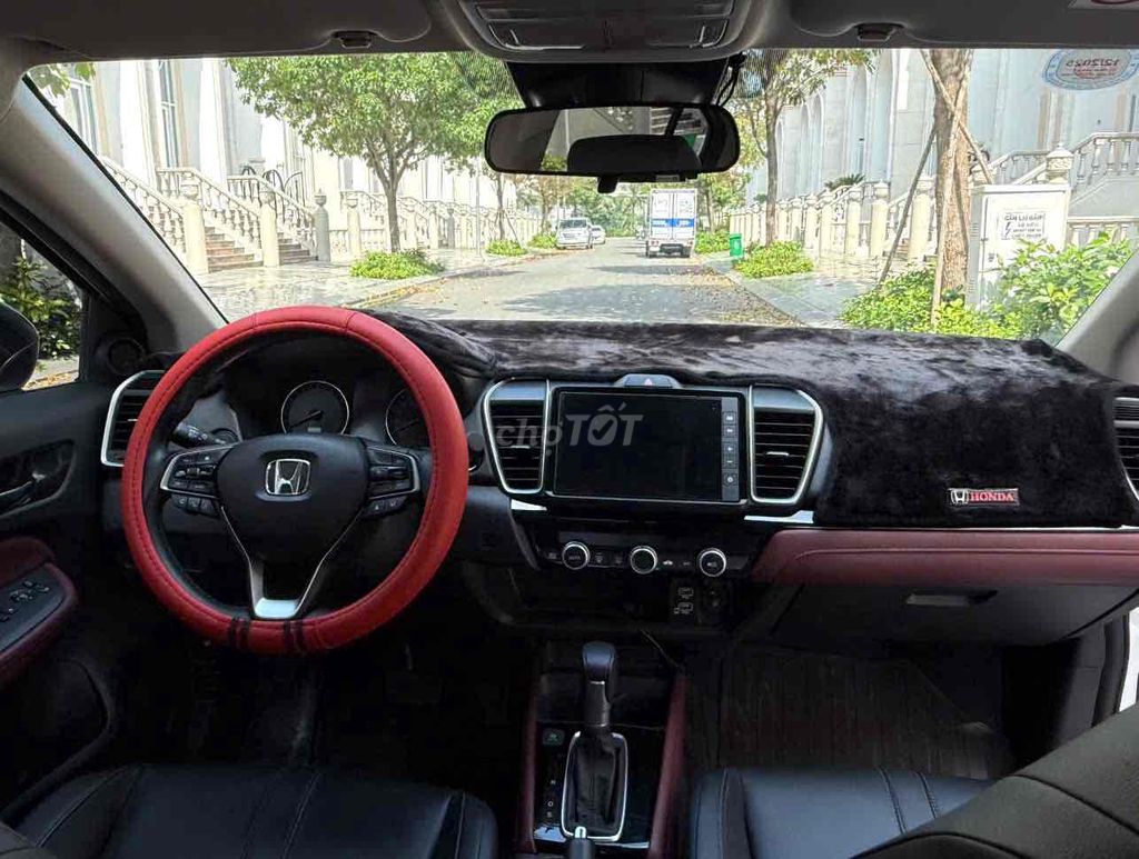Honda City 2024 L 1.5 AT - 27000 km. Mua bán Ô tô tại Thành phố Dĩ An Bình Dương được đăng bởi Hiển phạm hình 10