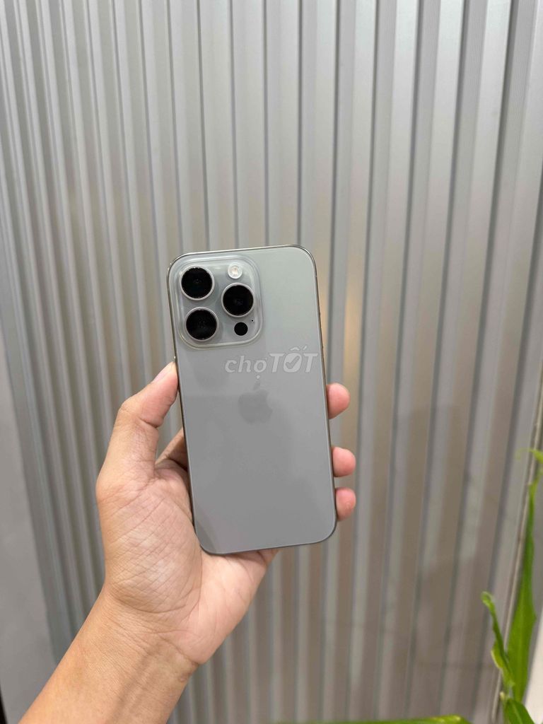 iPhone 15 Pro 256G Quốc Tế Full. Mua bán Điện thoại tại Quận Thanh Khê Đà Nẵng được đăng bởi Thuỳ Trang hình 1