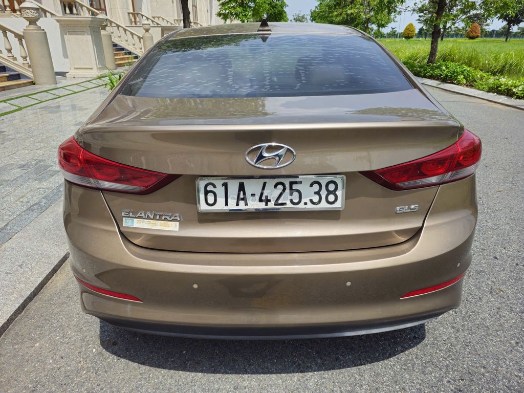 Hyundai Elantra 2017 1.6 AT - 80000 km. Mua bán Ô tô tại Thành phố Thủ Đức Tp Hồ Chí Minh được đăng bởi Phạm Thị Xuân Mai hình 3