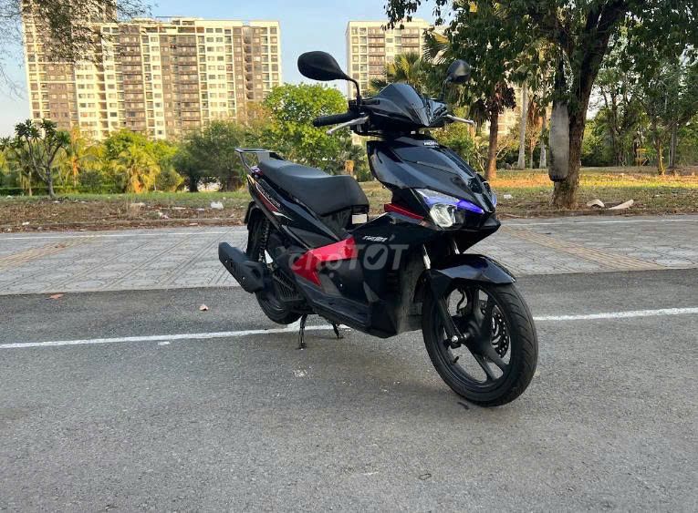 Honda Air Blade 125 2019 Красный, черный, белый, пахнет 25148