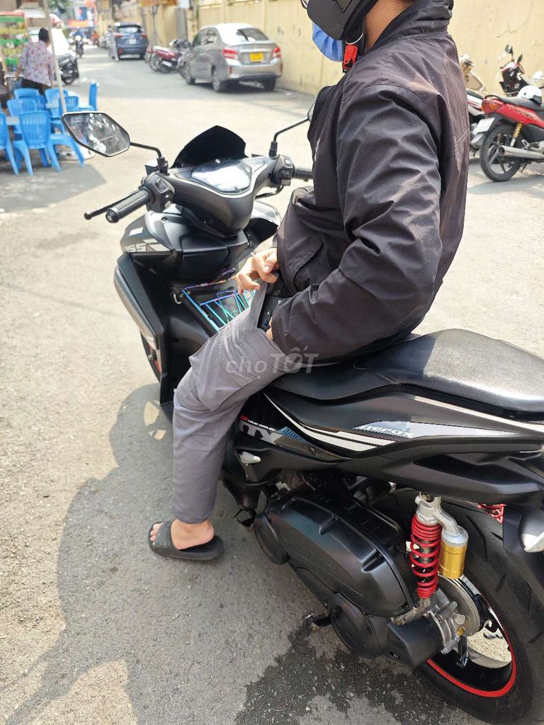 NVX V1 V2 các đời - sẵn 15-20 xe. Mua bán Xe máy tại Quận Tân Phú Tp Hồ Chí Minh được đăng bởi Đỗ Hoàng hình 2