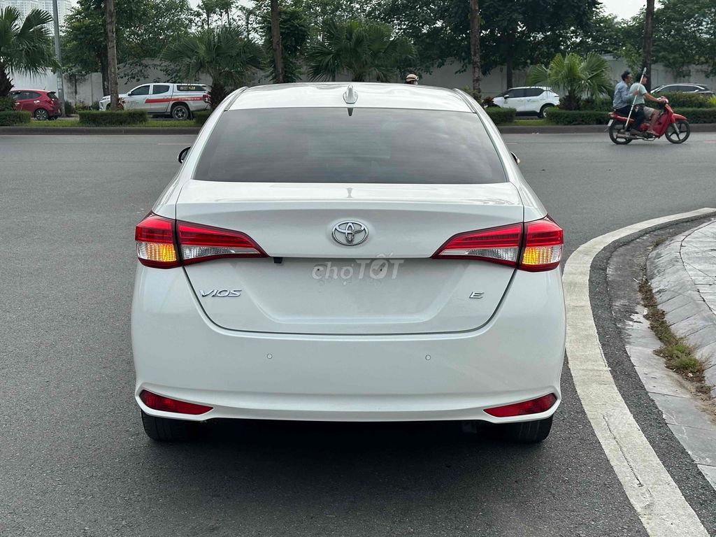 Bán Vios E 2022 1.5 số sàn. Mua bán Ô tô tại Huyện Thanh Trì Hà Nội được đăng bởi NHẬT DOANH AUTO  hình 2