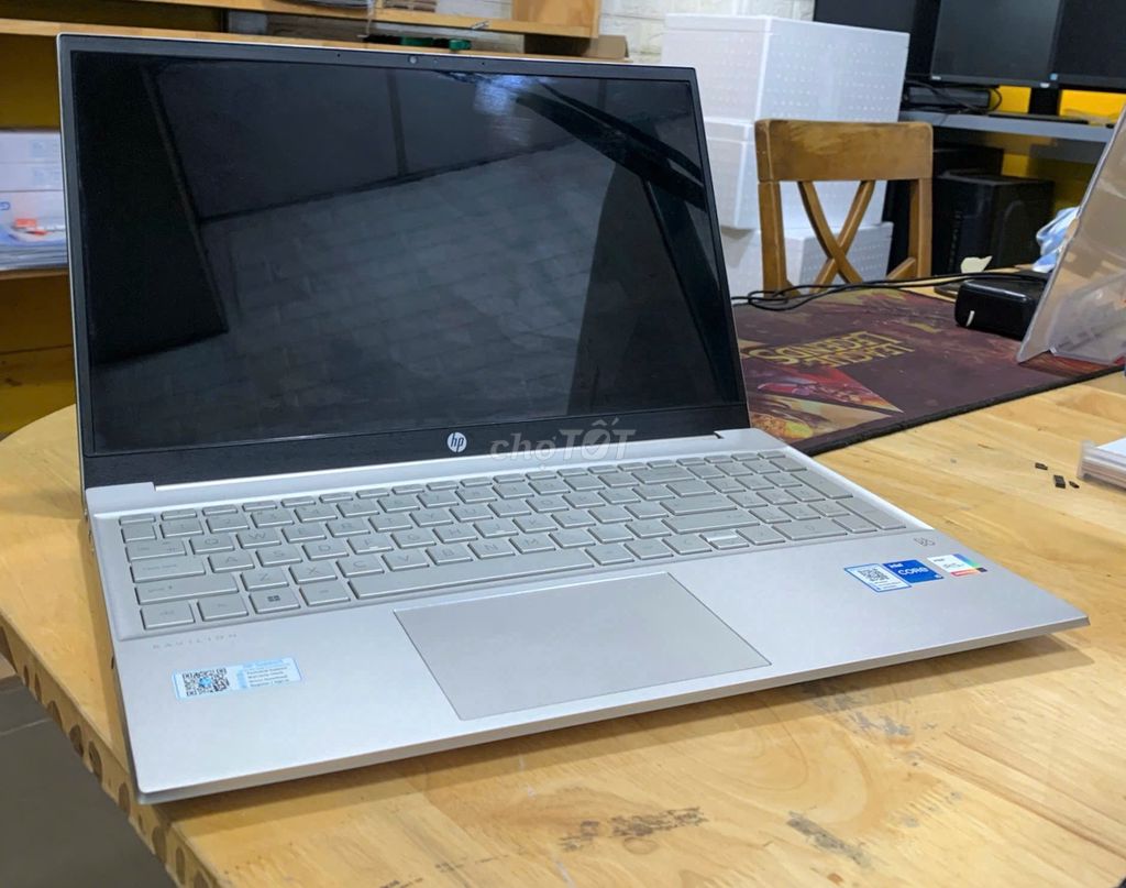 HP Laptop 15s Core i5-1135G7/8G/512G VGA Rời MX450