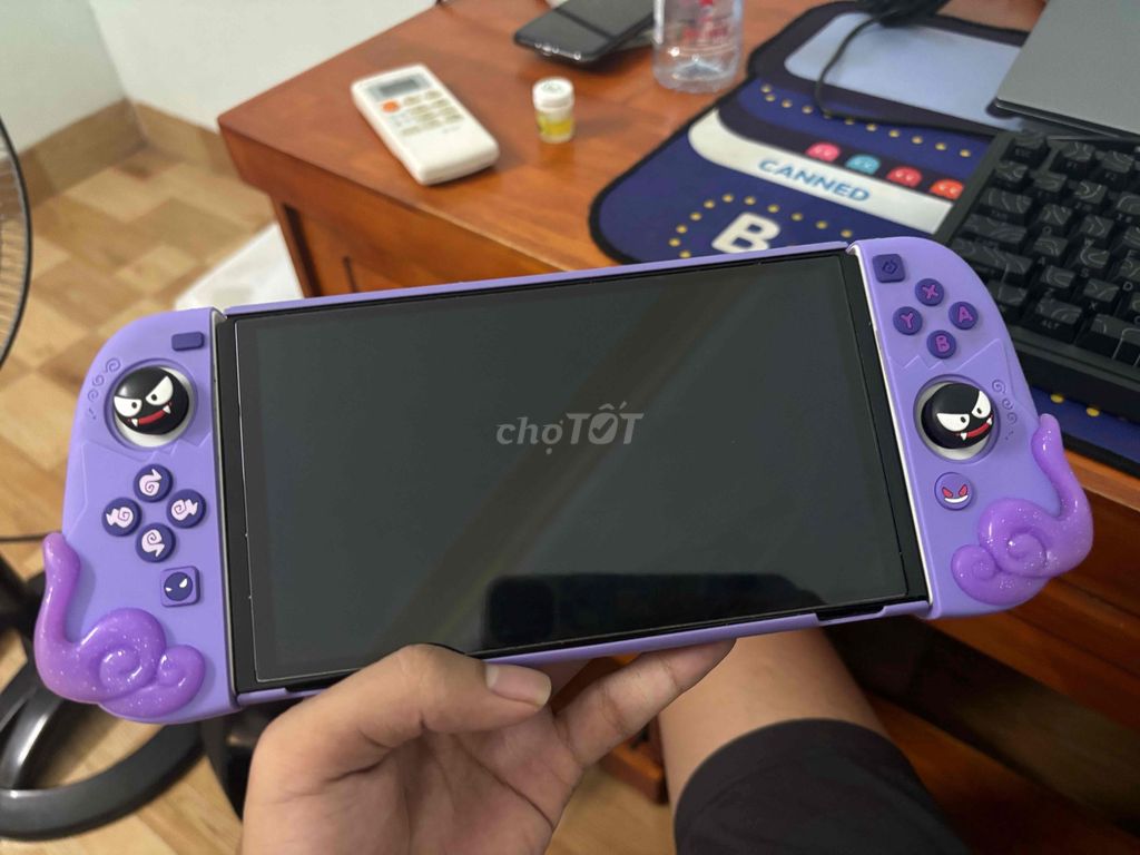 Máy chơi game Nintendo Switch OLED Đen. Mua bán Thiết bị chơi game tại Thành phố Thuận An Bình Dương được đăng bởi nguyễn hào hình 1
