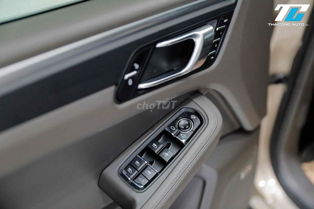 Porsche Macan 2018 up form 2020 wrap trắng 52k km. Mua bán Ô tô tại Quận Gò Vấp Tp Hồ Chí Minh được đăng bởi Kính Đặng Ô Tô Lướt hình 18