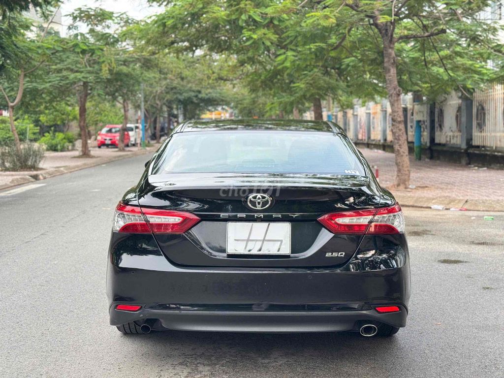 Toyota Camry 2.5Q 2021 Черный