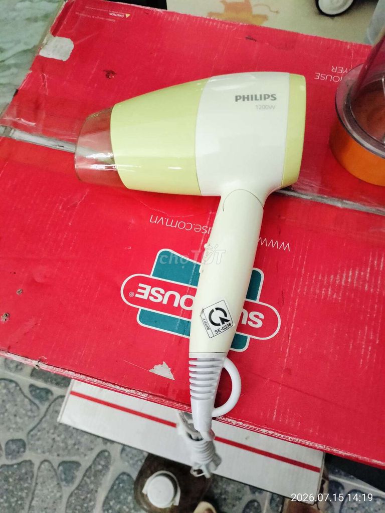 Máy sấy tóc Philips 1200W Vàng nhạt, Trắng. Mua bán Nội thất, đồ gia dụng khác tại Quận Cẩm Lệ Đà Nẵng được đăng bởi Điện Máy Thái Hiền hình 1