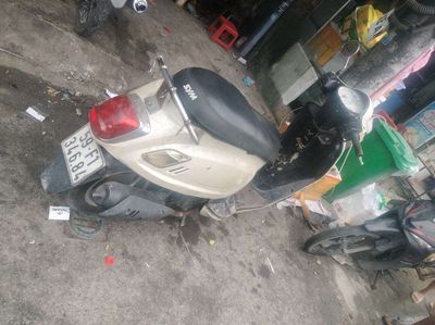 Cần bán chiếc xe như hình có giấy. Mua bán Xe máy tại Huyện Hóc Môn Tp Hồ Chí Minh được đăng bởi A Tuấn