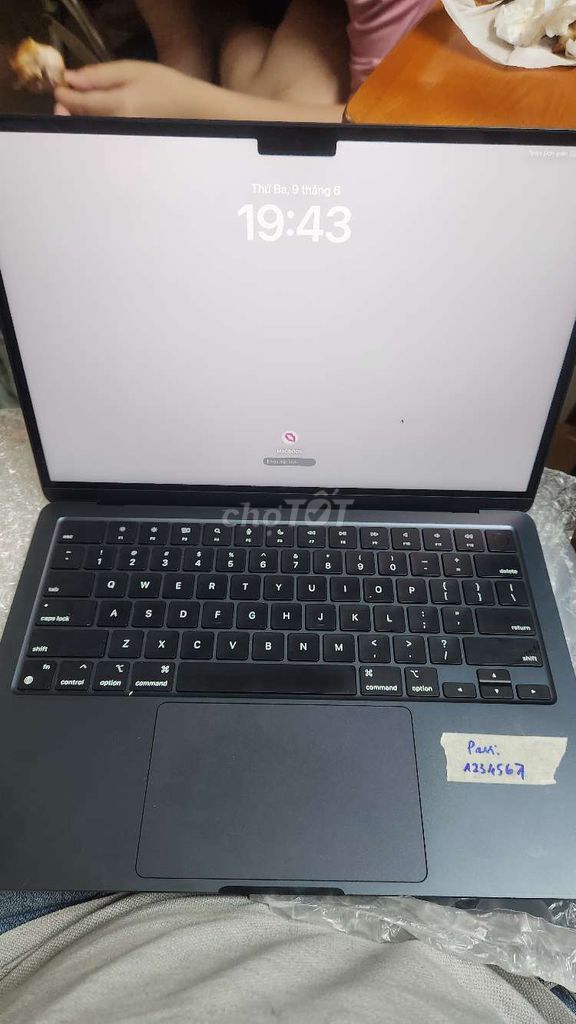 Apple MacBook Air M2 16GB/256GB Midnight. Mua bán Laptop tại Quận Tây Hồ Hà Nội được đăng bởi ghost hình 1