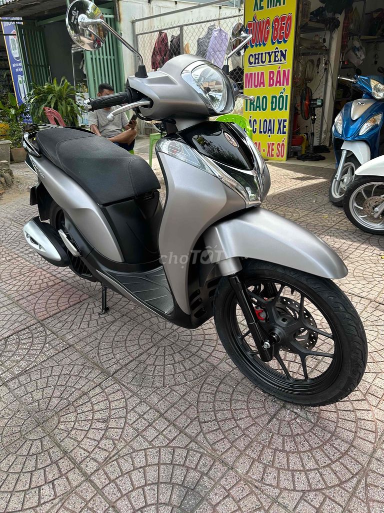 Honda SH Mode 2018 bếp ga zin dep vĩnh long. Mua bán Xe máy tại Thành phố Vĩnh Long Vĩnh Long được đăng bởi xe máy Tùng Beo hình 11