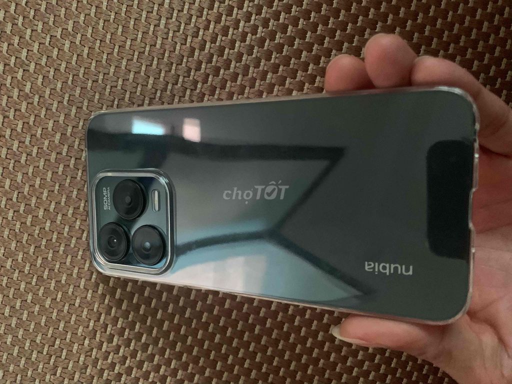 Nubia V70 Design 8GB/256GB Xám đen. Mua bán Điện thoại tại Huyện Vũ Thư Thái Bình được đăng bởi ĐNA Channel hình 1