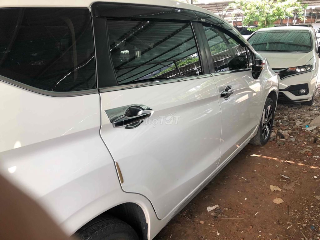 Mitsubishi Xpander 2019 1.5 AT - 83000 km. Mua bán Ô tô tại Quận 4 Tp Hồ Chí Minh được đăng bởi Phuong Meo hình 3