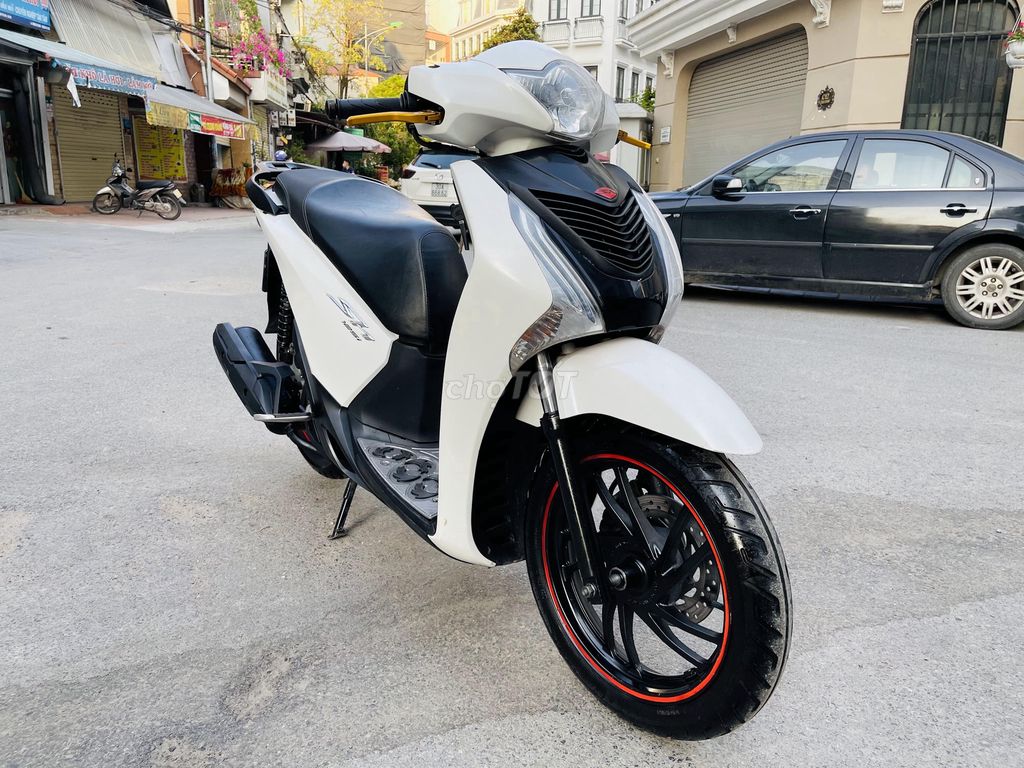 Honda SH Việt 125 TRẮNG 2017 Máy Nguyên Biển 29. Mua bán Xe máy tại Quận Nam Từ Liêm Hà Nội được đăng bởi HẢI ĐĂNG hình 5