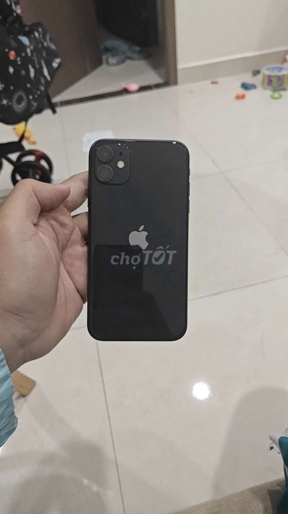 iPhone 11 128GB mua thế giới di động còn mới keng