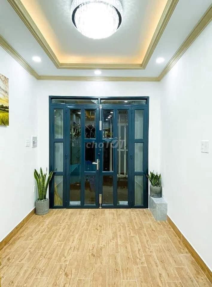 Nhà nhỏ xinh Hâu Giang Quận 6, 20 m2, 2 tầng BTCT hẻm thông thoáng