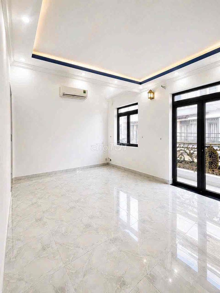 Аренда · 4 комн. · 72 м² · Huyện Nhà Bè, ул. Đường Huỳnh Tấn Phát