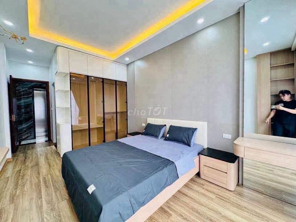 Продам дом My Dinh, 3 машины, 38 м2, 5 этажей, 7 миллиардов