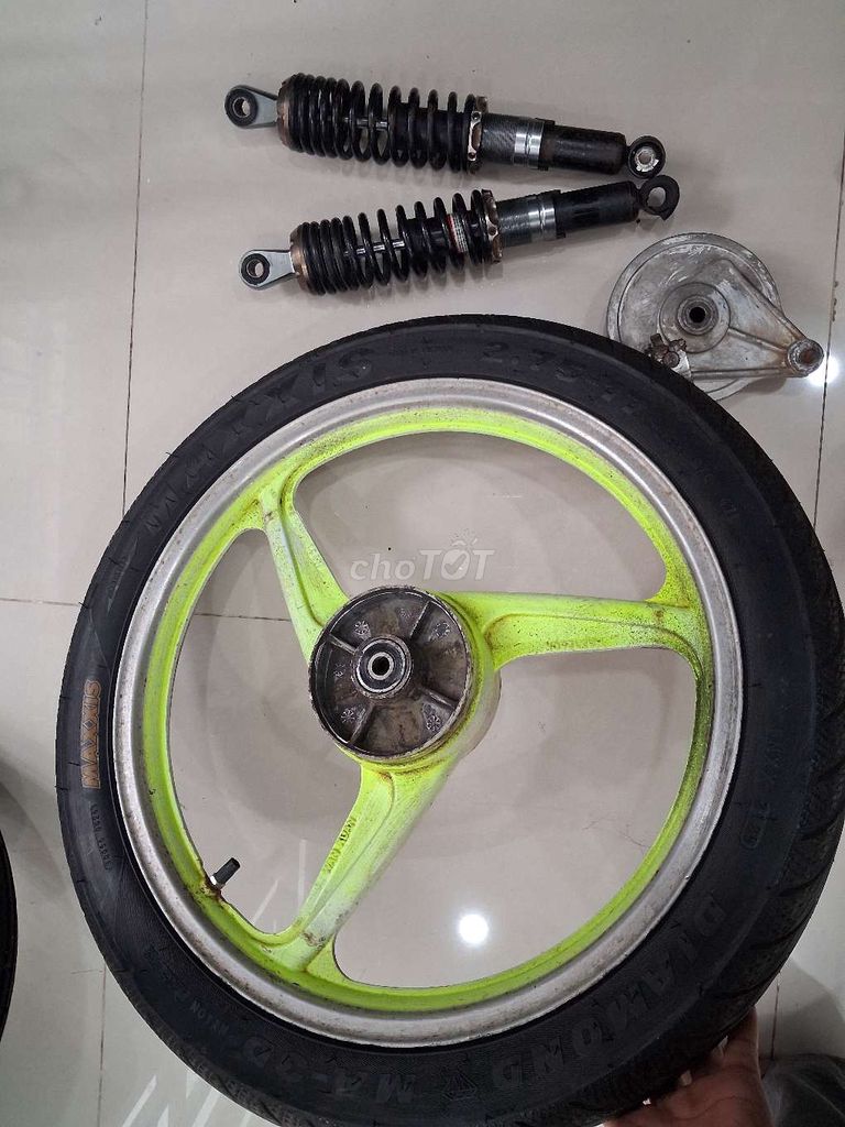 Bánh cặp mâm trước sau và cặp phuộc, dream wave... Mua bán Phụ tùng xe tại Quận 12 Tp Hồ Chí Minh được đăng bởi Phát Lộc 68 hình 5