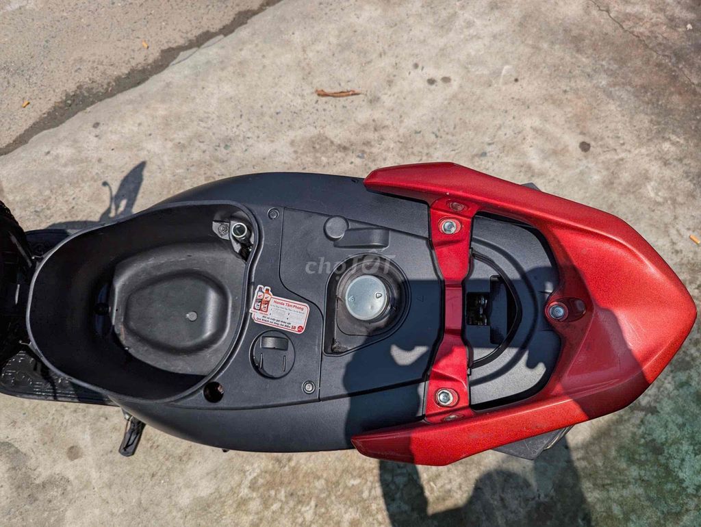 Honda Vision 2018 chính chủ ít đi. Mua bán Xe máy tại Thành phố Tân An Long An được đăng bởi Nguyễn Thanh Nghị hình 4