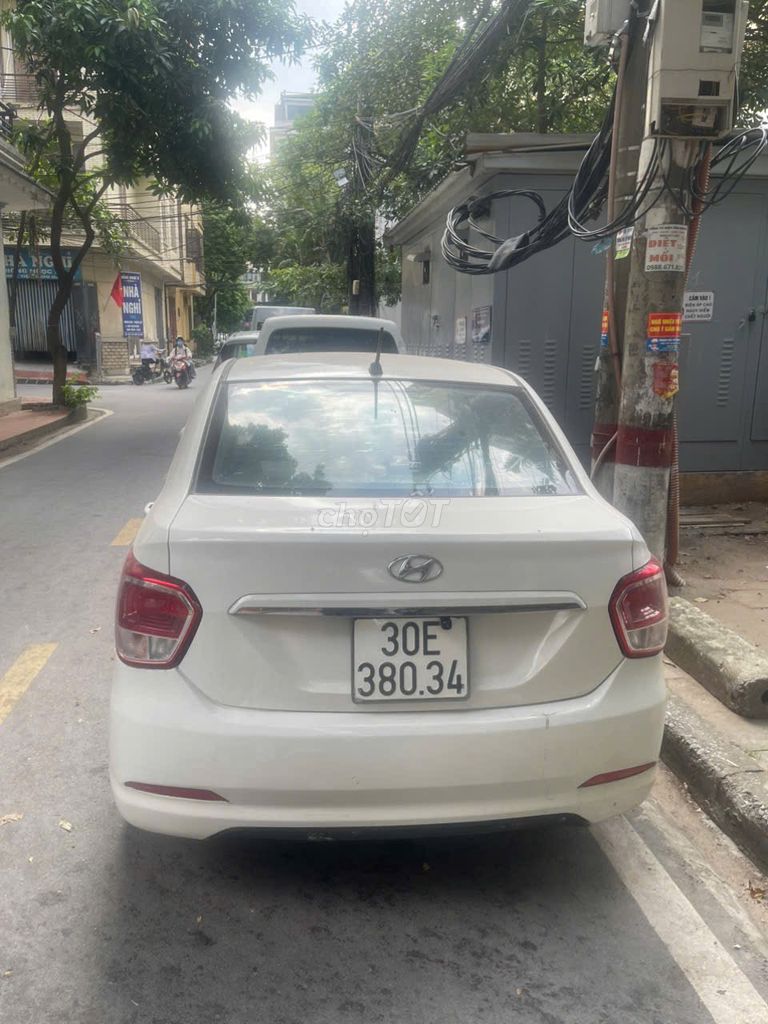 Hyundai i10 механическая коробка белого цвета