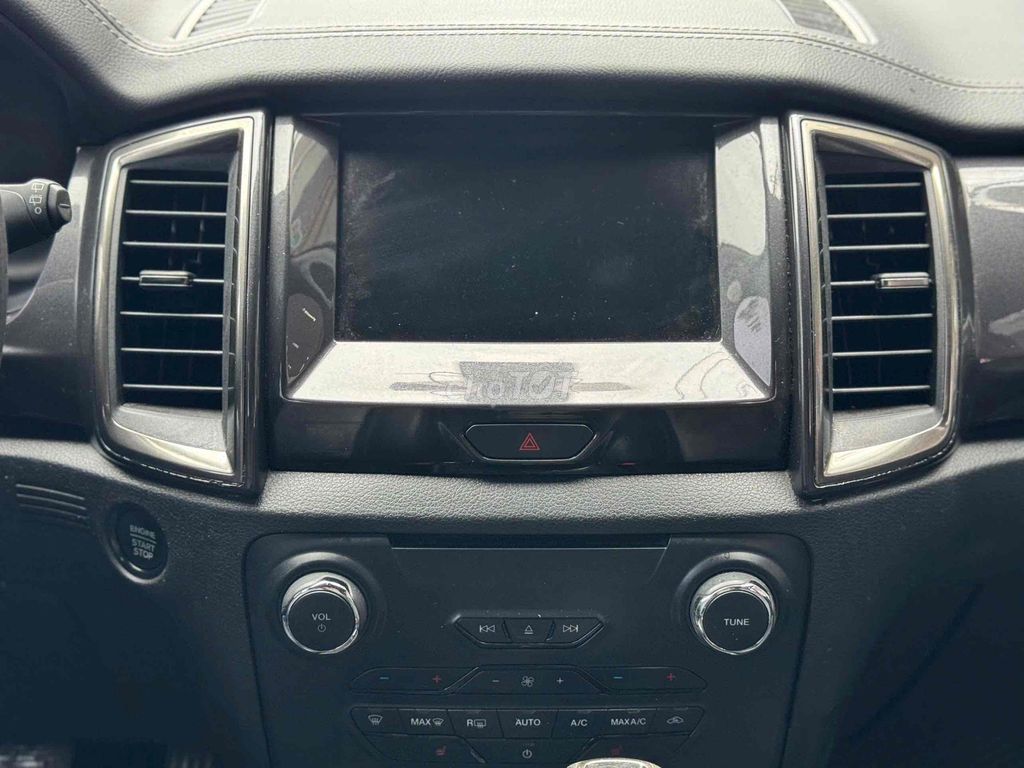 Ford Everest 2019 titanium 2.0L AT - 128000 km. Mua bán Ô tô tại Thành phố Pleiku Gia Lai được đăng bởi Đào Thanh Tài hình 12