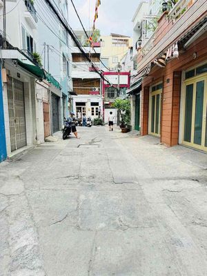 Cơ hội vàng sở hữu nhà HXH Quận 3 - nhà 4 tầng, Giá chỉ nhỉnh 8 tỷ. Mua bán nhà ở tại Quận 3 Tp Hồ Chí Minh được đăng bởi Minh Huy