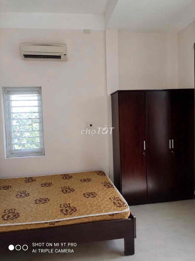 Furnished room a 3-minute walk from the beach in Hòa Hải — photo 2