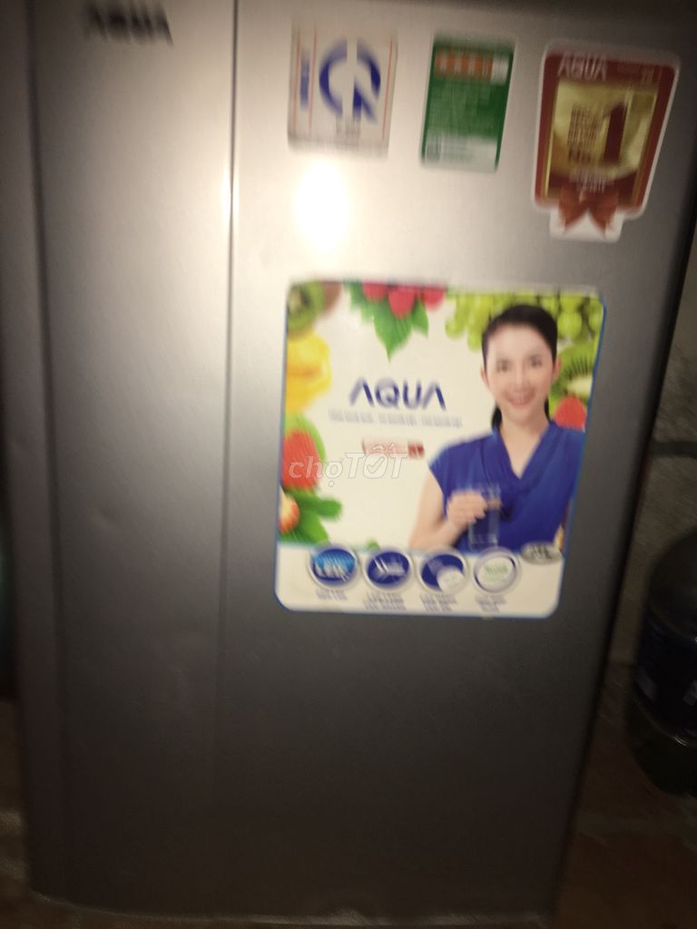 0353803668 - Bán tủ lạnh 90l nhãn hiệu AQUA kon dep 90 o/o
