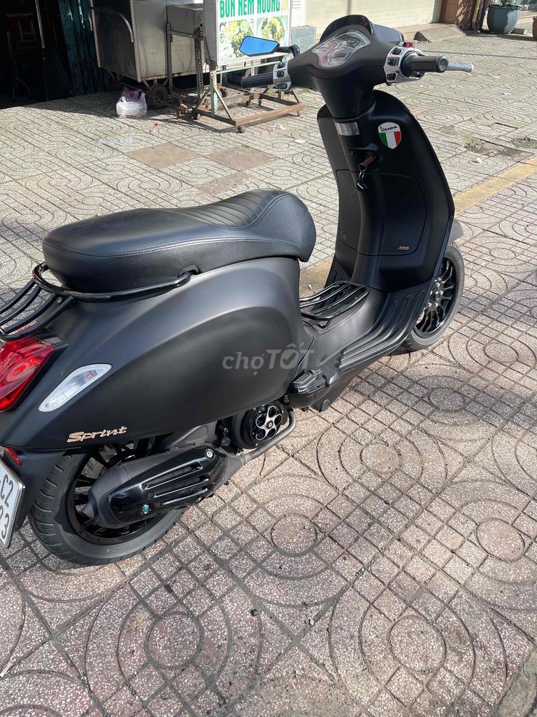 Piaggio Vespa Sprint 2018 Đen 13.000 km. Mua bán Xe máy tại Quận 8 Tp Hồ Chí Minh được đăng bởi Hiếu Nguyễn hình 5