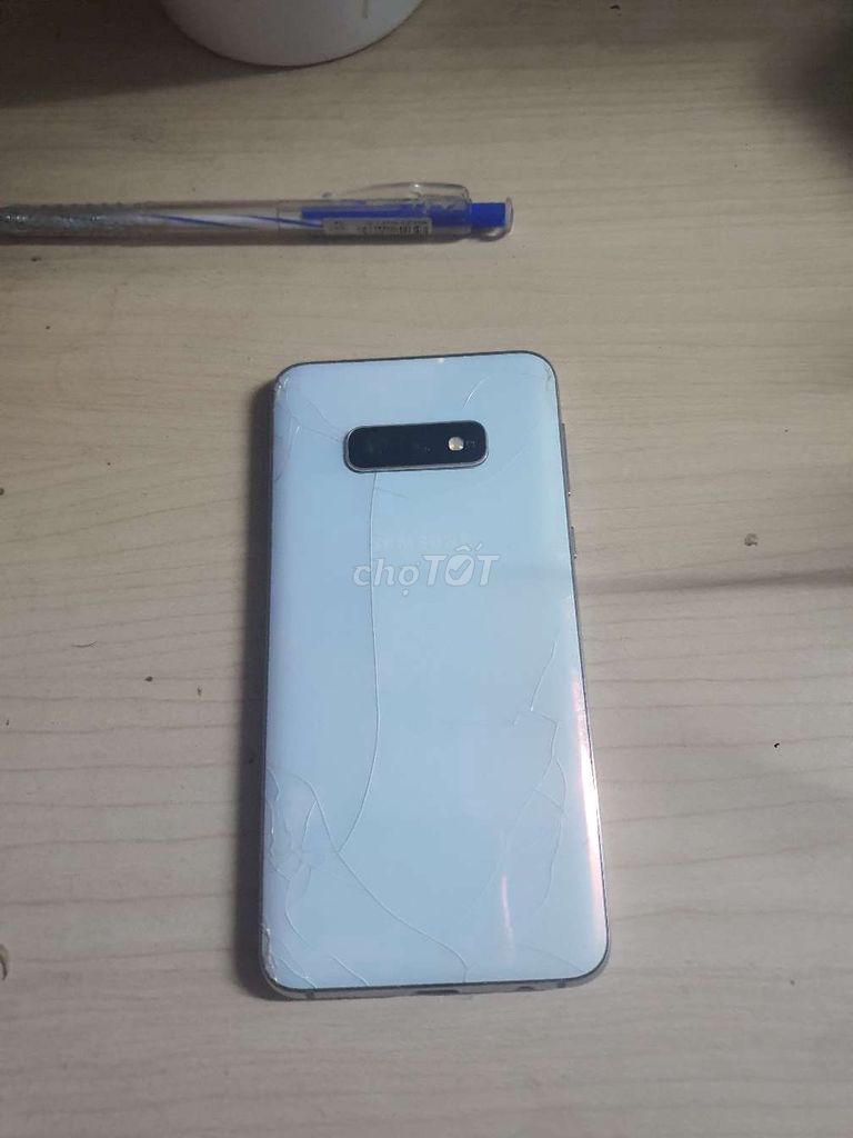 Samsung Galaxy S10e Trắng Đã dùng. Mua bán Điện thoại tại Thành phố Thủ Đức Tp Hồ Chí Minh được đăng bởi Hậu hình 1