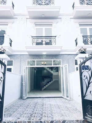 Townhouse 68 m² · 4 bed · Golden City 2