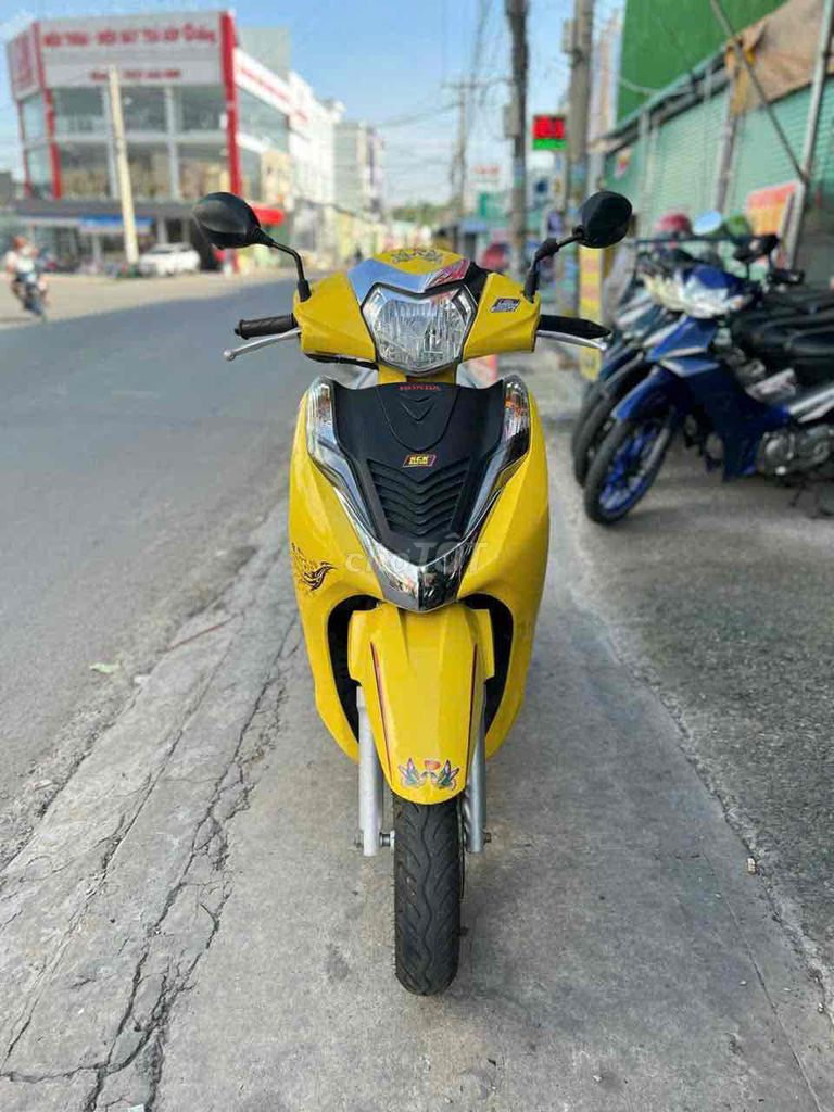 HONDA LEAD SMARTKEY – MÁY ZIN CHÍNH CHỦ. Mua bán Xe máy tại Thành phố Thủ Dầu Một Bình Dương được đăng bởi Xe Máy Bình Dương hình 4